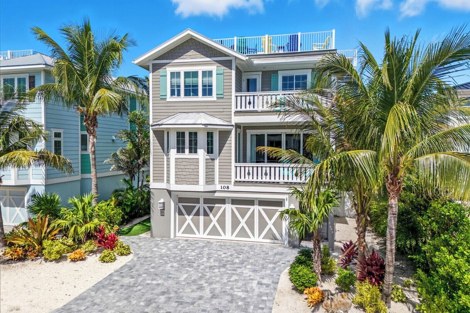 Welcome to Beach & Bay