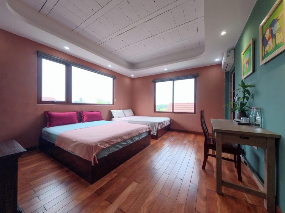 Premium bedding, down comforters, Select Comfort beds, desk