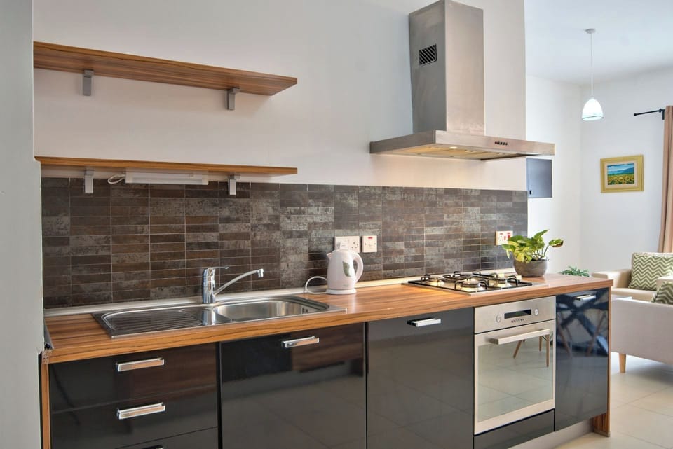 Fridge, oven, dishwasher, highchair