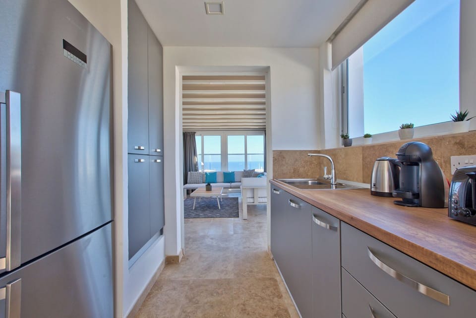 Fridge, oven, dishwasher, highchair