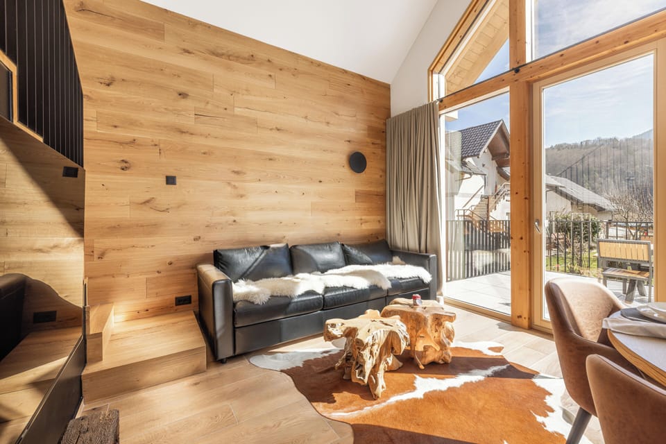 Living room with access to the terrace