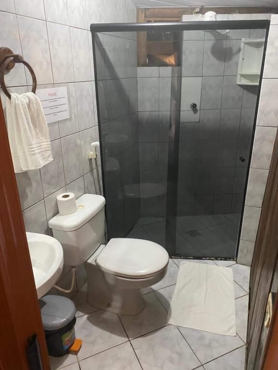 Classic Triple Room, Balcony, Ocean View | Bathroom