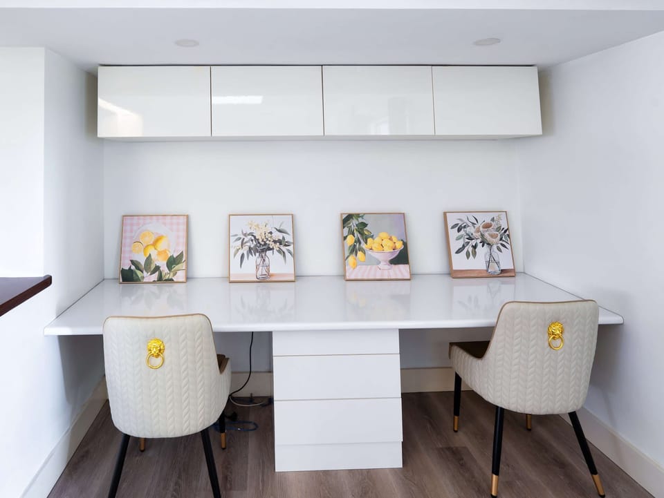 Spacious and welcoming double-seater office room, perfect for productivity and comfort. Bright and airy with plenty of natural light, it offers a calm, quiet space ideal for work, study, or remote meetings.
