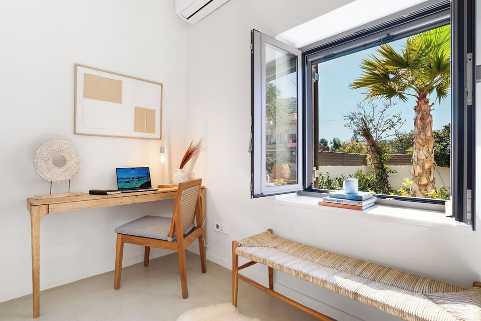 Deluxe Villa, 3 Bedrooms, Beachfront | Interior