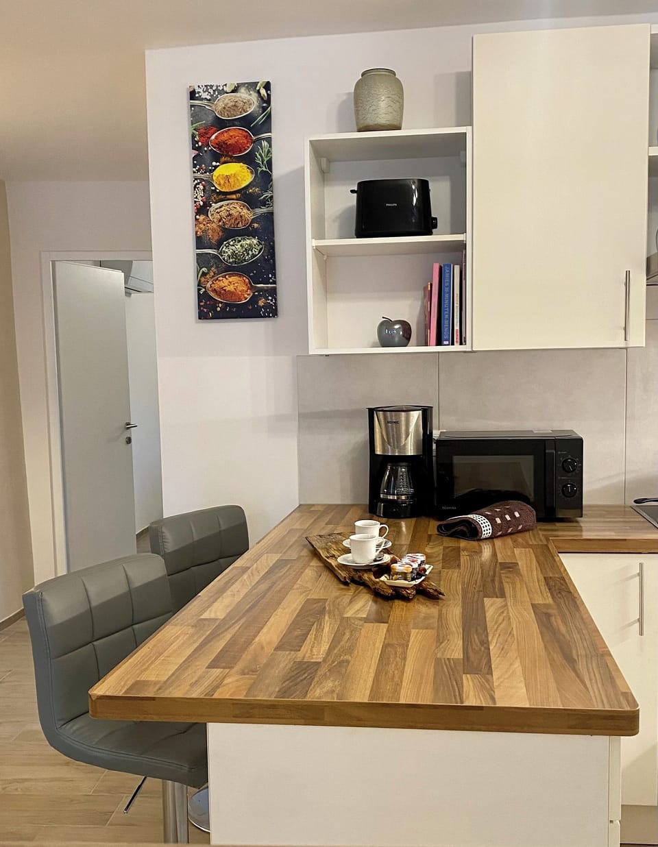 Deluxe Apartment, Valley View | Private kitchen