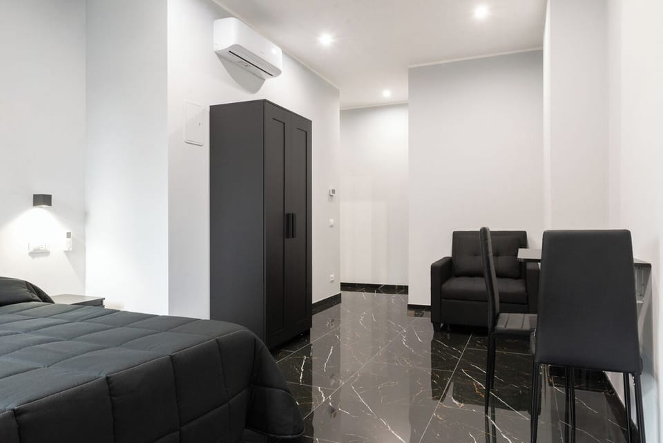 Business Triple Room, 1 Queen Bed with Sofa bed, City View | In-room safe, soundproofing, free WiFi