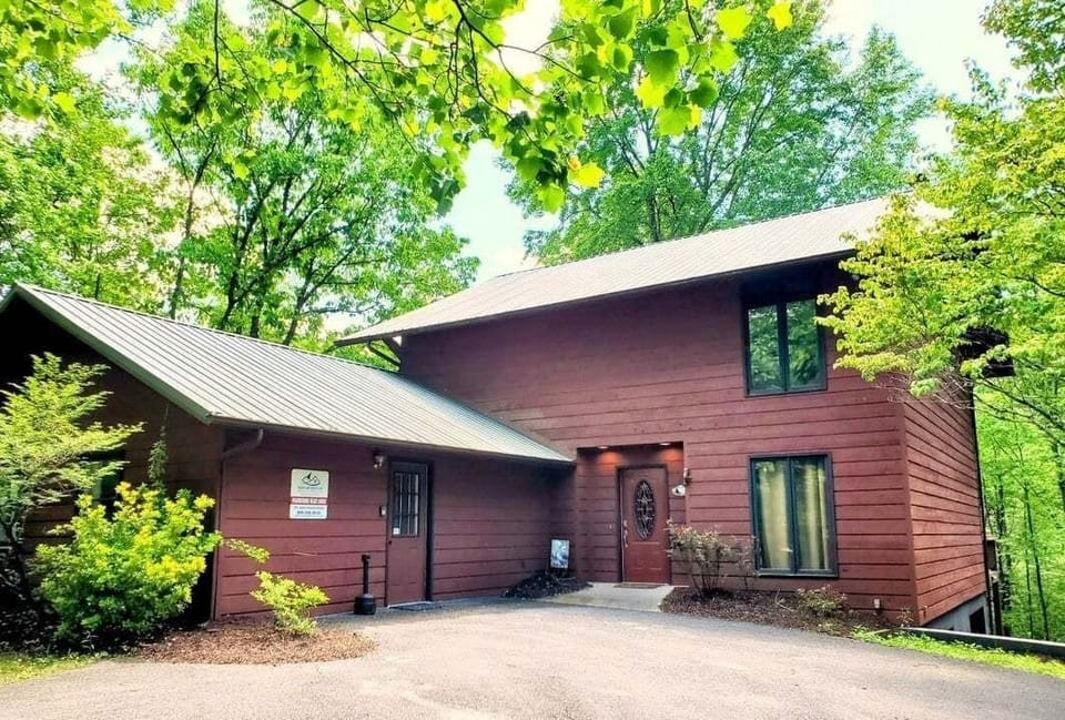 Cabin, 4 Bedrooms | Exterior