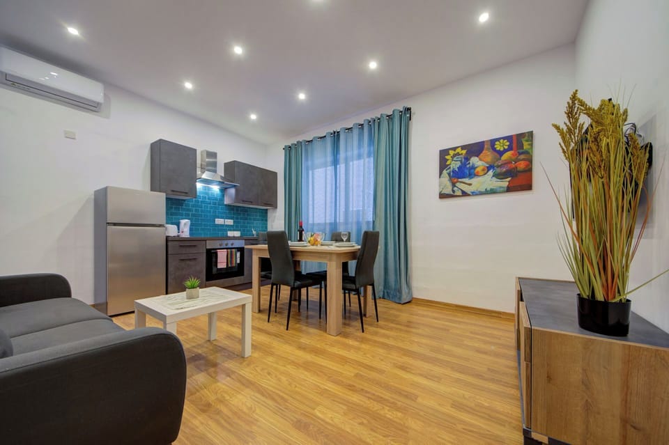 Apartment (1 Bedroom) | Front of property