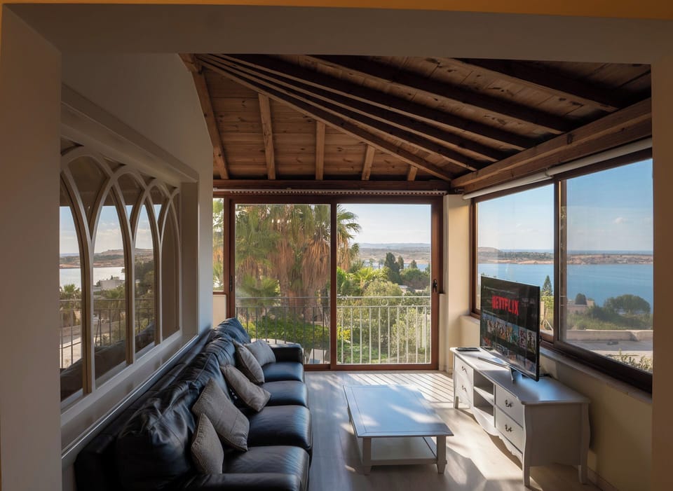 Villa (6 Bedrooms) | Interior