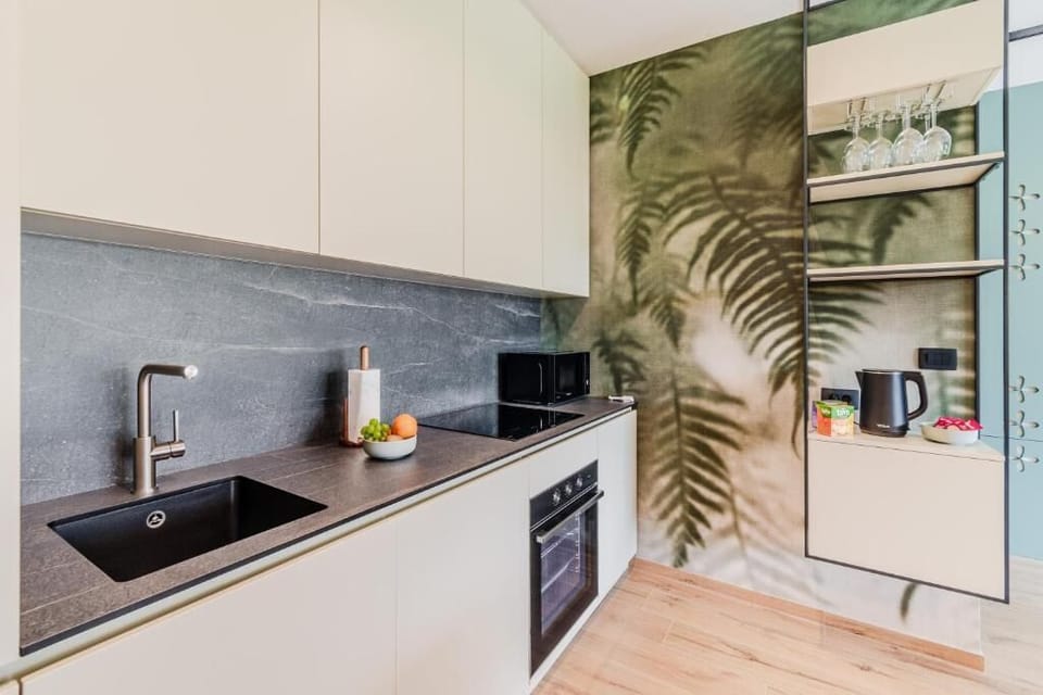 Apartment, Balcony, Mountain View | Private kitchen