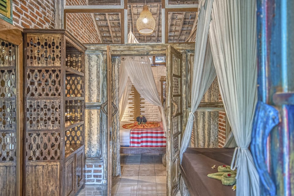 Individually decorated, individually furnished, free WiFi, bed sheets