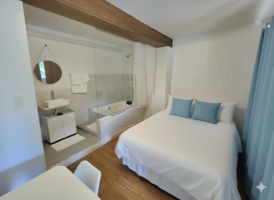Standard Suite, 1 Double Bed, Non Smoking, Pool View | Desk, free WiFi