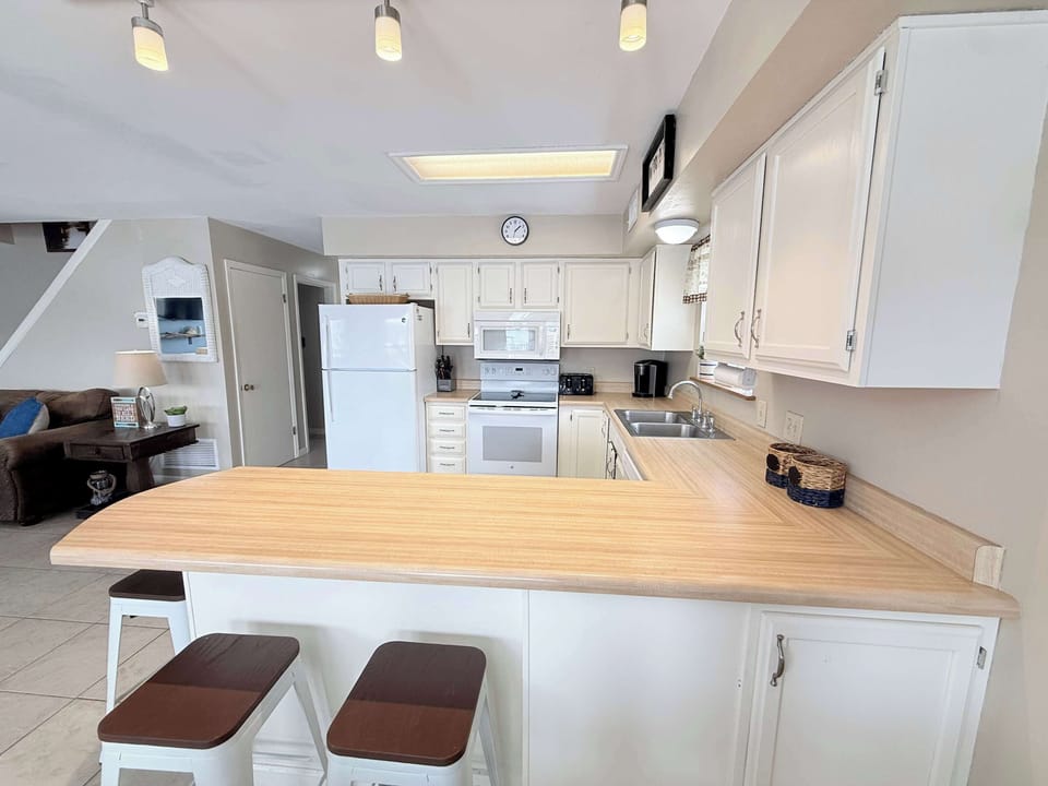 House, Multiple Beds, Hot Tub (A-Frame of Mind) | Private kitchen