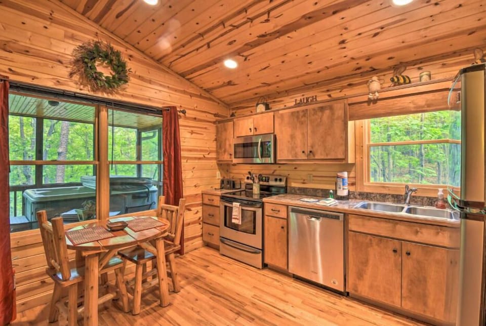 Full Kitchen