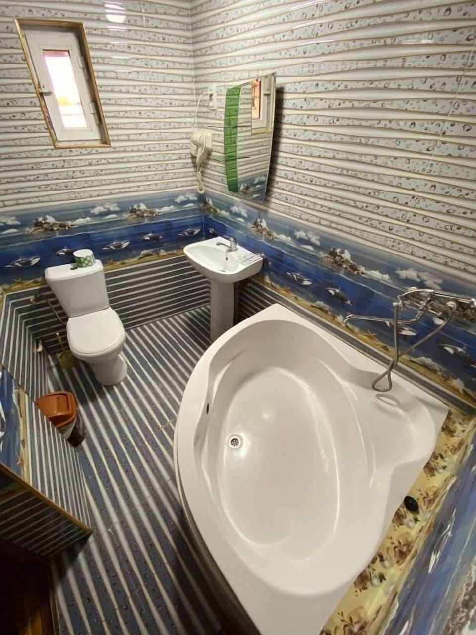 Comfort Single Room, Lanai, City View | Bathroom | Slippers