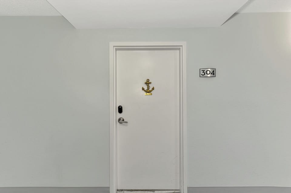 Private Entrance