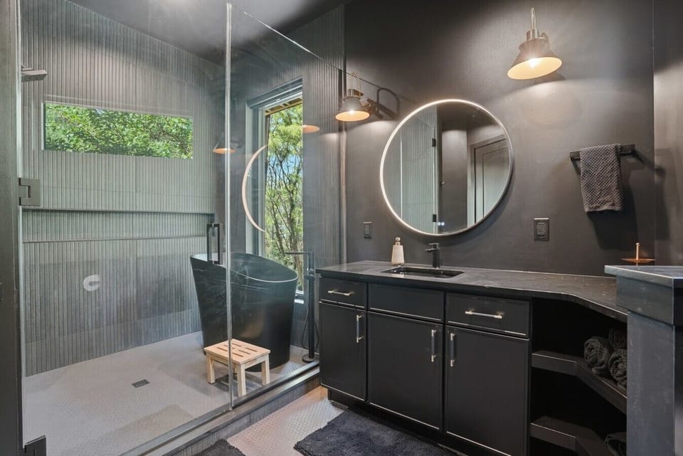 Main Floor Bathroom (Japanese Soaking Tub)
