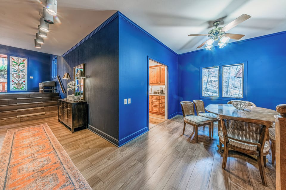 Chalet, Multiple Beds, Patio, River View (Unit 207) | In-room dining
