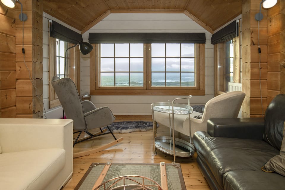 TV Lounge Area