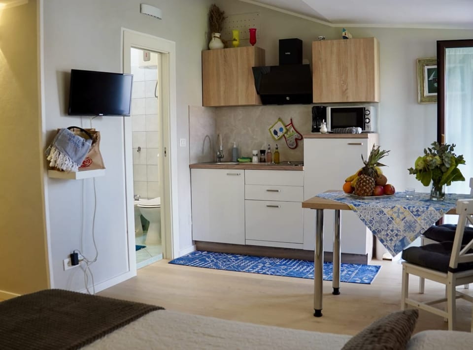 Studio (Studio apartment (Nathan)) | Private kitchen