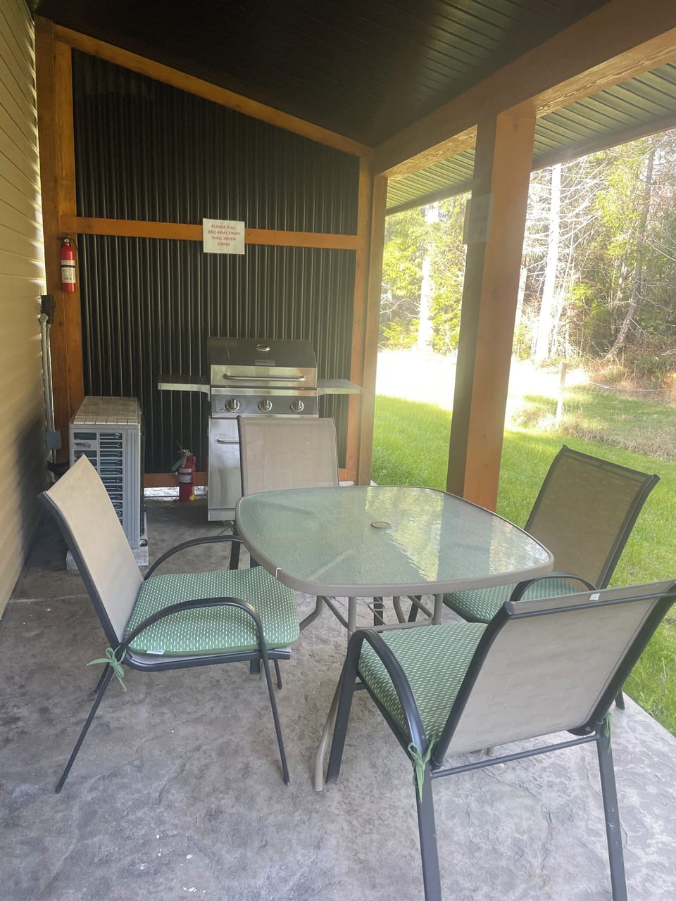 Outdoor dining