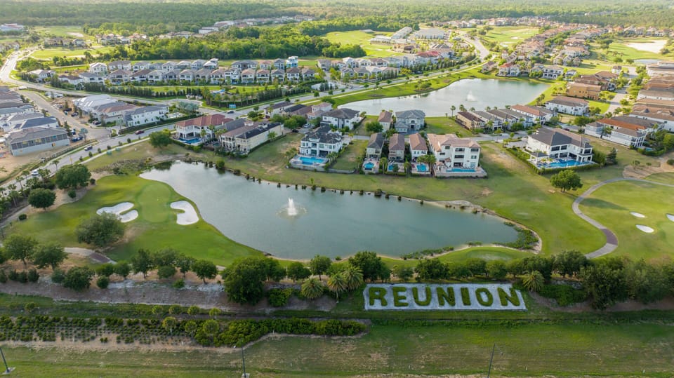 Comfort Townhome, 5 Bedrooms | Resort view