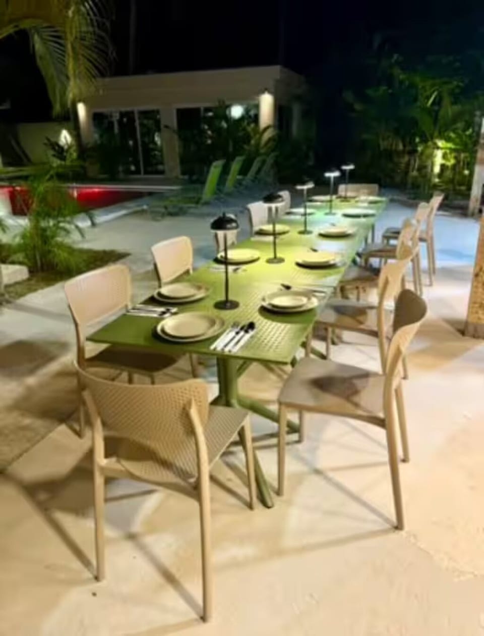 Outdoor dining
