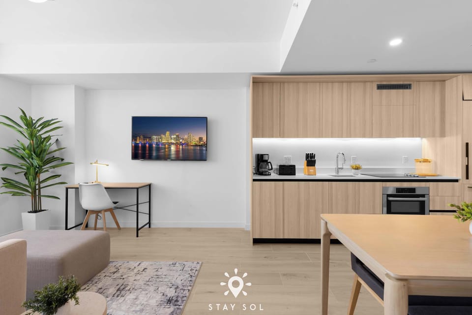 Living room - Kitchen and dining 