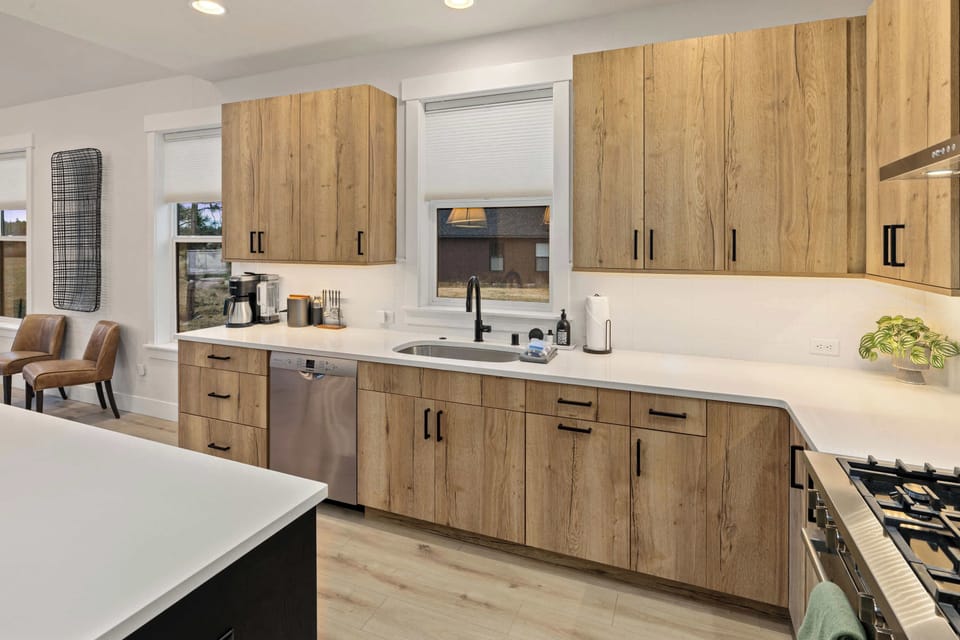 Fully equipped gourmet kitchen with modern appliances and plenty of counter space.