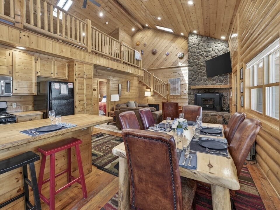 Dining Area | Rustic Wood Table | Breakfast Bar | Open Dining Space