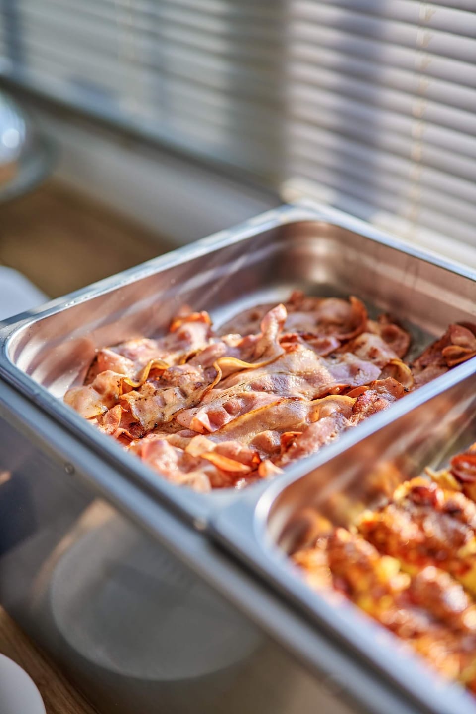 Daily buffet breakfast for a fee