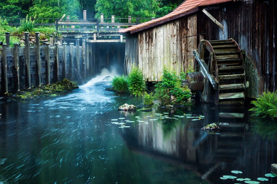 Cades Cove is an isolated valley in Great Smoky Mountains National Park. It is the single most popular destination for visitors to the park because of its well preserved homesteads, scenic mountain views, and abundant display of wildlife.