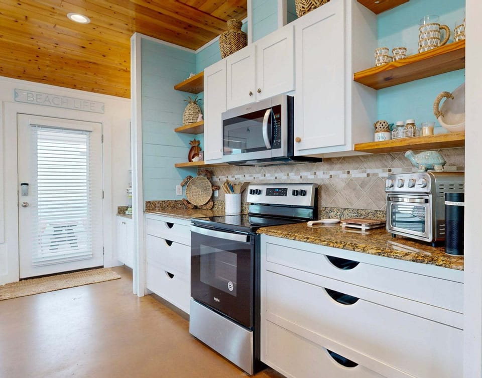 Fully stocked Kitchen