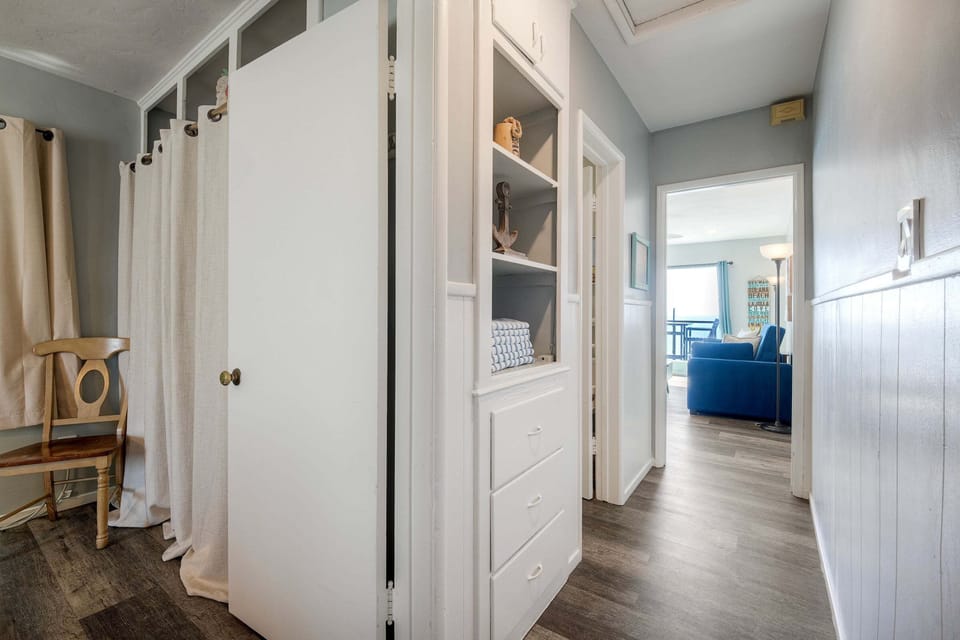 Hallway to bedroom and bathroom retreat