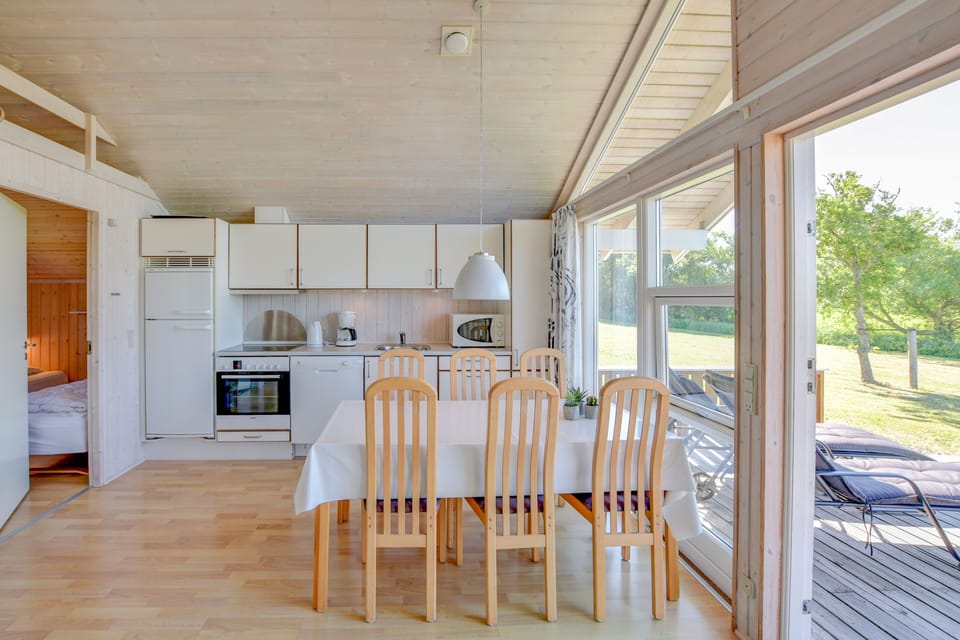 House, 2 Bedrooms, Kitchen (Linen Excluded) | Private kitchen | Full-size fridge, microwave, oven, stovetop