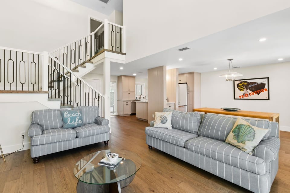 Downstairs with view of staircase