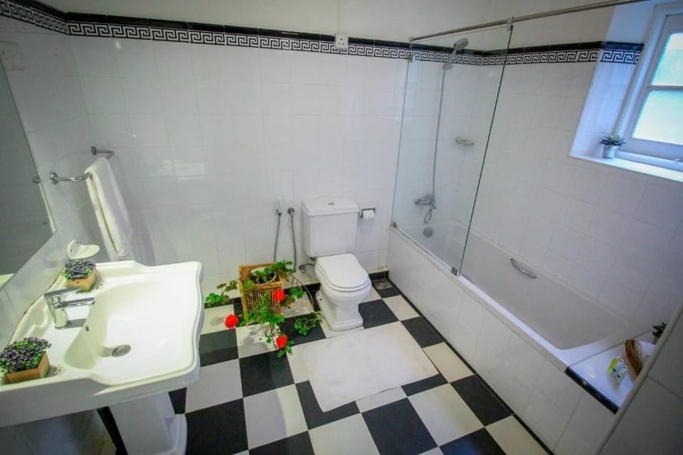 Deluxe Double Room | Bathroom
