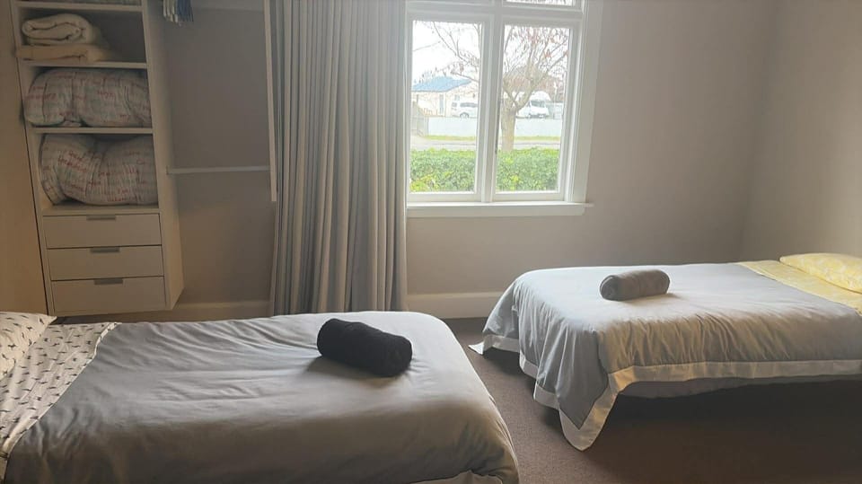 third bedroom 3 single beds