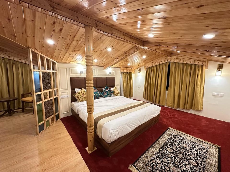 Family Room | Rollaway beds, free WiFi, bed sheets