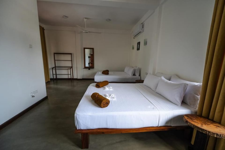 Quadruple Room | Desk, free WiFi