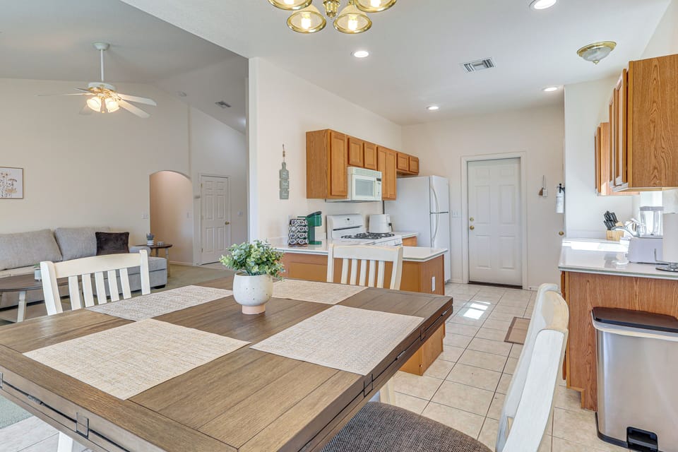 House (3 Bedrooms) | Interior