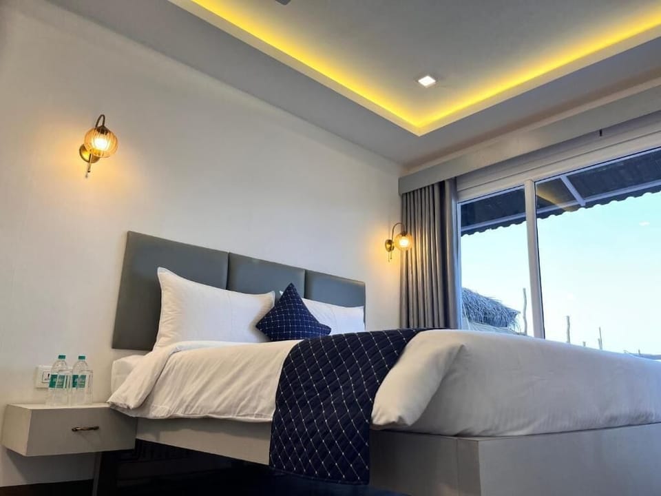In-room safe, iron/ironing board, free WiFi