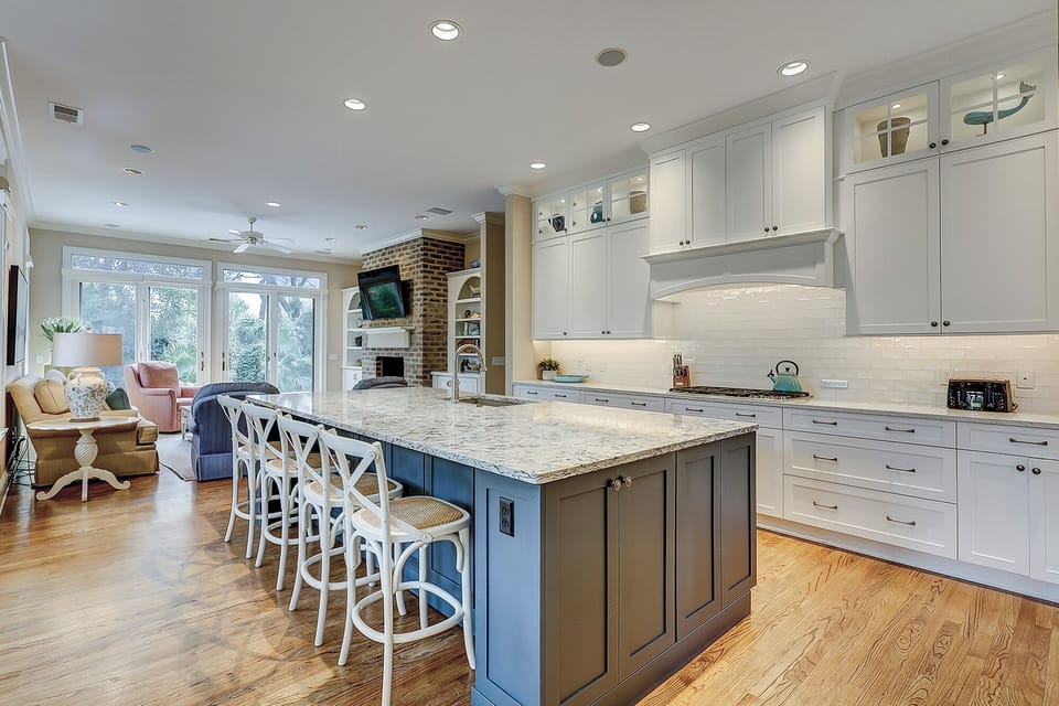 6 East Beach Lagoon - Kitchen (Main Floor)