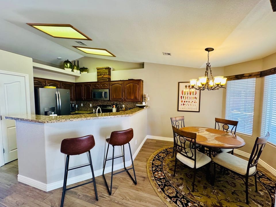 Kitchen/Dining