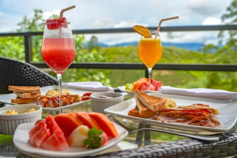 Family Villa, Balcony, Garden View | Outdoor dining