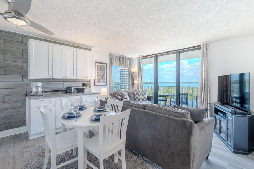 Welcome to Lovers Keys Beach Club 606