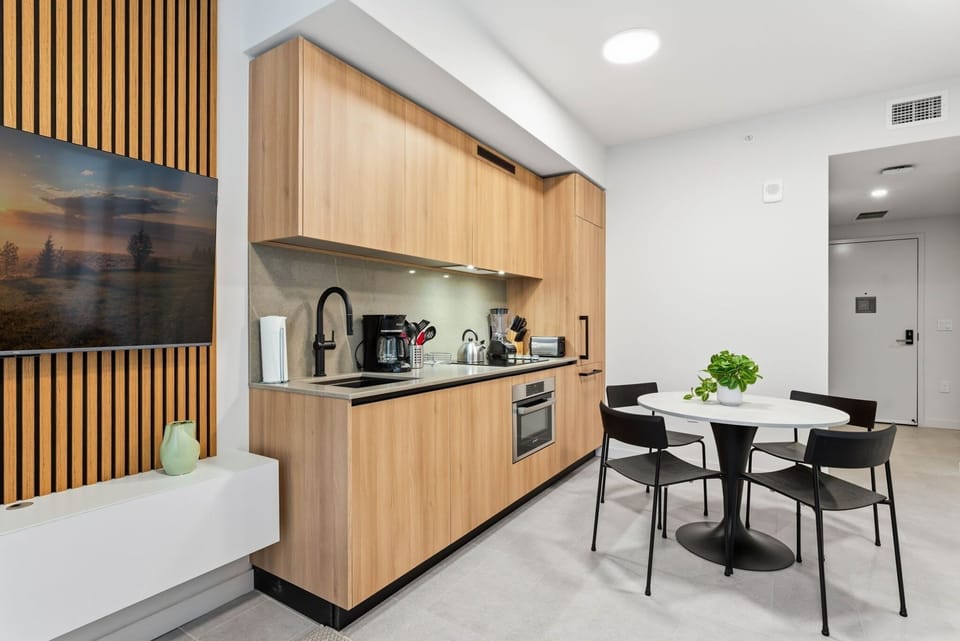 Kitchen or kitchenette