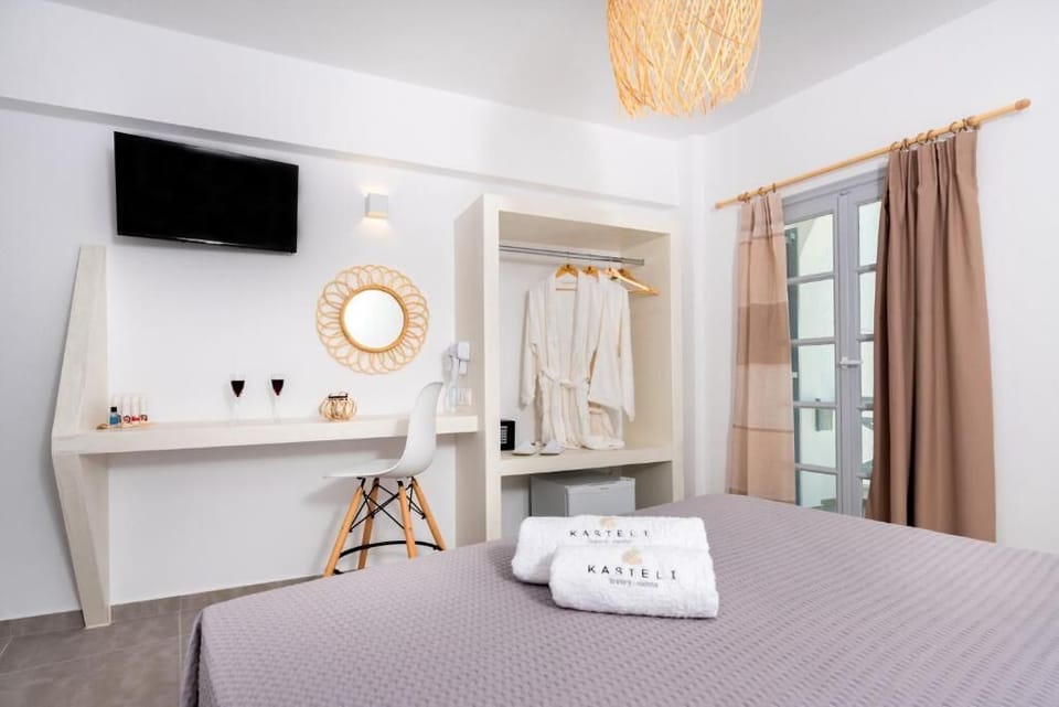 Suite, 2 Bedrooms, Balcony | In-room safe, soundproofing, free WiFi, bed sheets