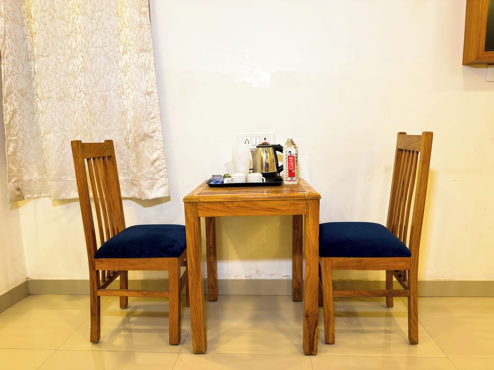 Family Triple Room | Dining