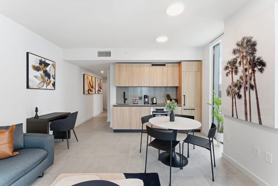 121 NE 5th Street Unit 3108 (9).jpg
